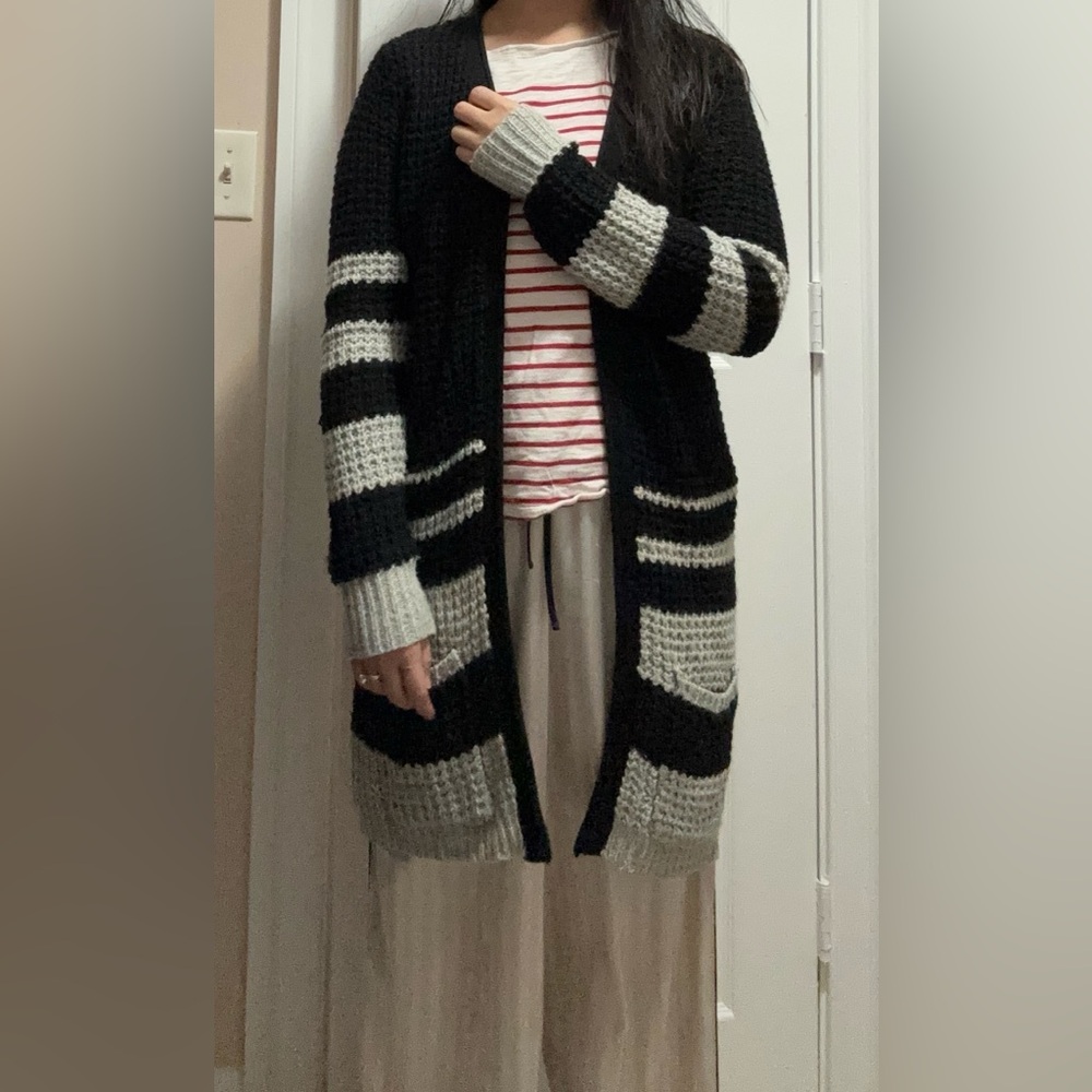 Over size knee length sweater - Picture 6 of 6